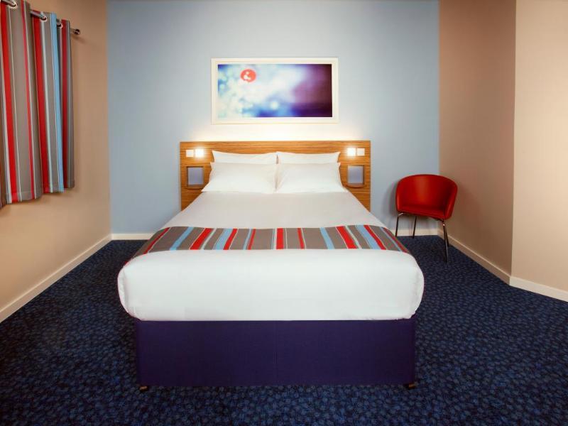 Hotel Travelodge Dreghorn 3*